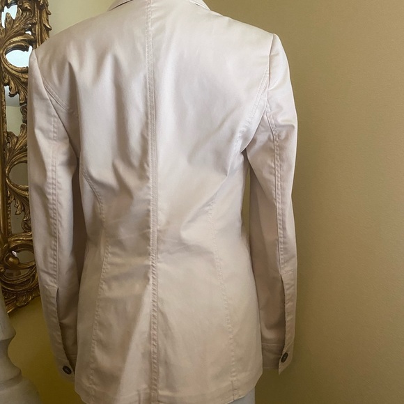 Escada beige blazer size 10 - Picture 4 of 6